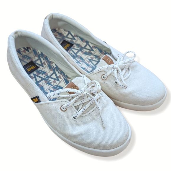 Teva Willow Slip on women's sz 7.5 fits like a wide 38.5 excellent condition - Picture 3 of 12